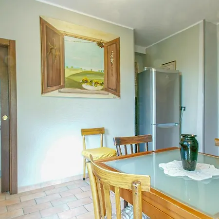Lovely In With Kitchen Nyaraló